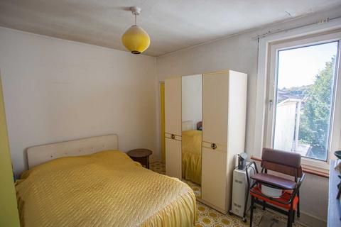 214 Upper Luton Road, Chatham, ME5 7BJ