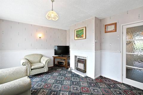3 bedroom semi-detached house for sale - Ashley Close, Wrenthorpe, Wakefield, West Yorkshire, WF2