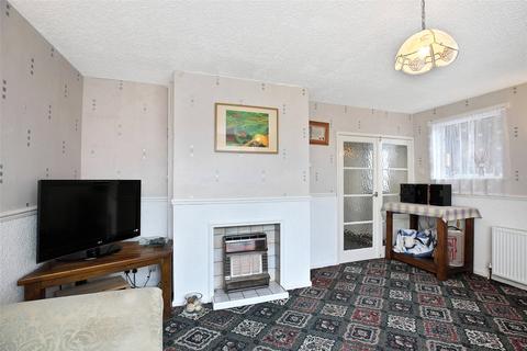 3 bedroom semi-detached house for sale - Ashley Close, Wrenthorpe, Wakefield, West Yorkshire, WF2