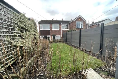 3 bedroom semi-detached house for sale - Ashley Close, Wrenthorpe, Wakefield, West Yorkshire, WF2