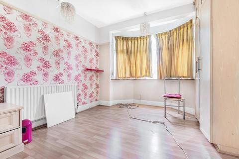 203 Tolworth Rise North, Surbiton, KT5 9ET