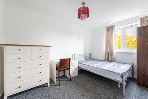 40 Fownes Street, London, SW11 2TJ