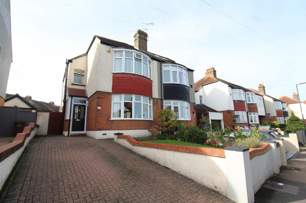 Barnsole Road, Gillingham, Kent, ME7 3 bed semidetached house for sale