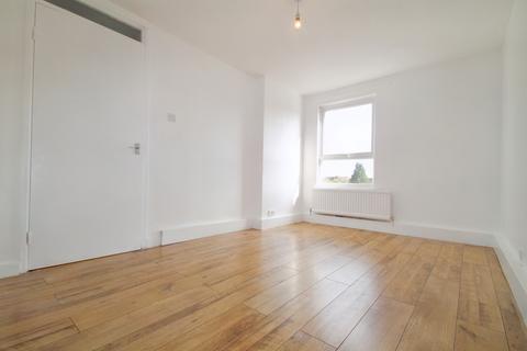 1 bedroom apartment for sale - St. Helens Close, Uxbridge, Greater London