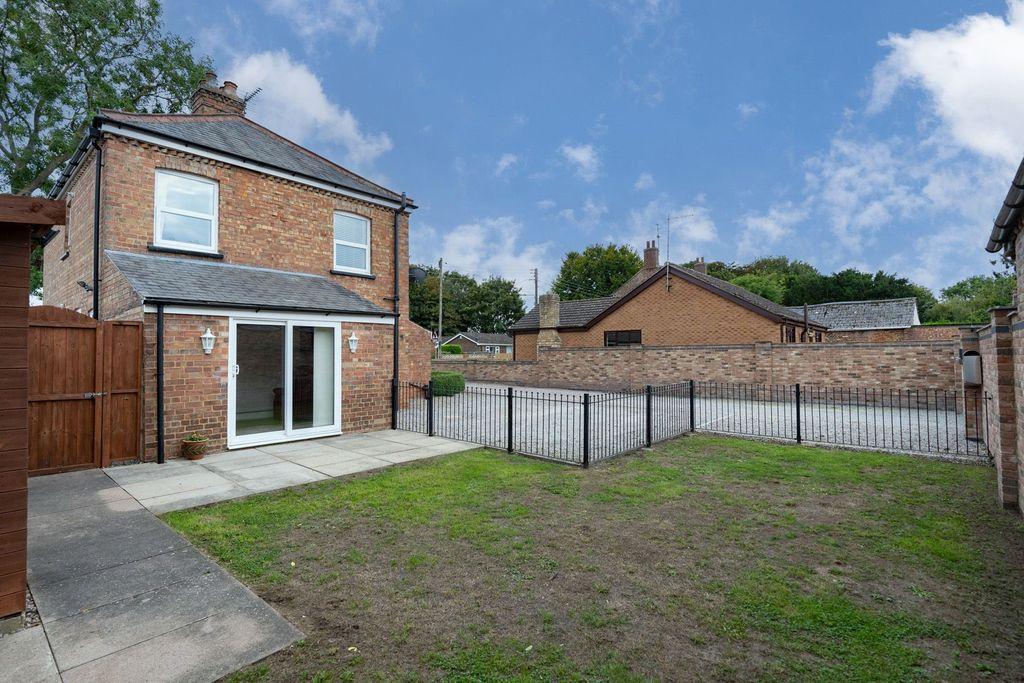 High Street, Moulton, Spalding PE12 6QB 3 bed detached house for sale