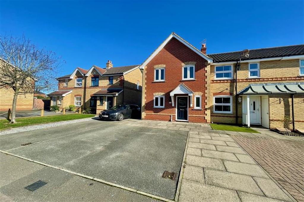 Keeble Way, Braintree, CM7 3 bed end of terrace house £1,325 pcm (£