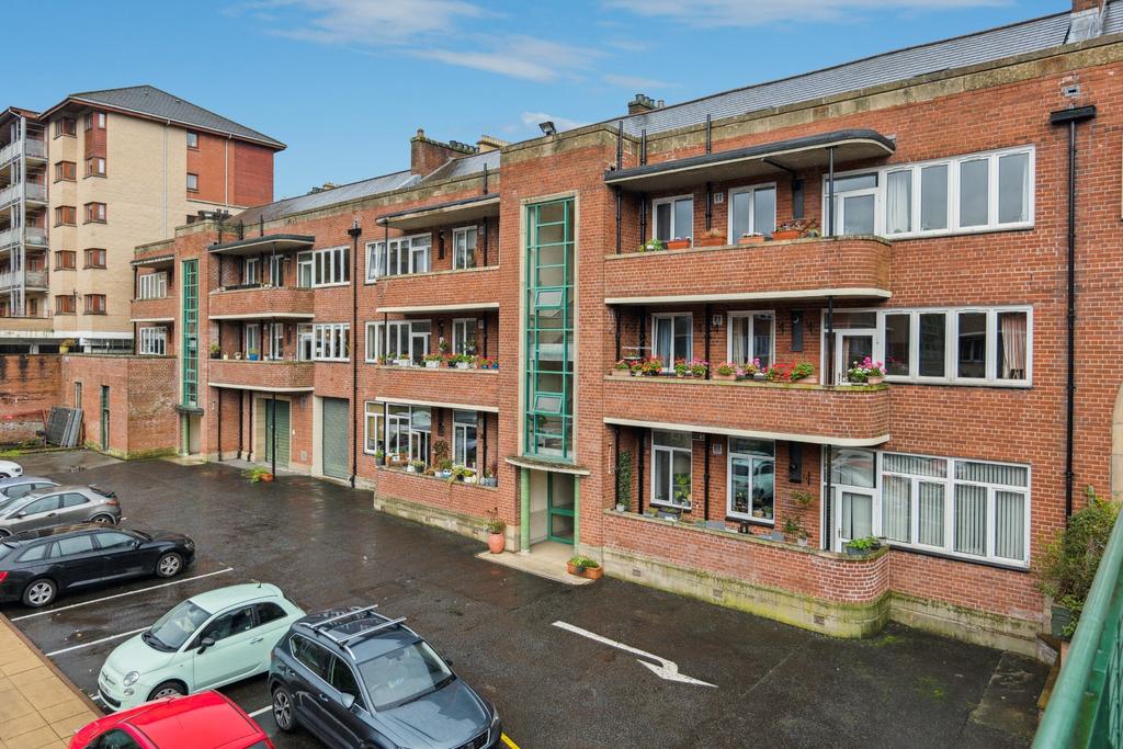 Mingarry Street, Flat 1/2, North... 3 bed flat £265,000