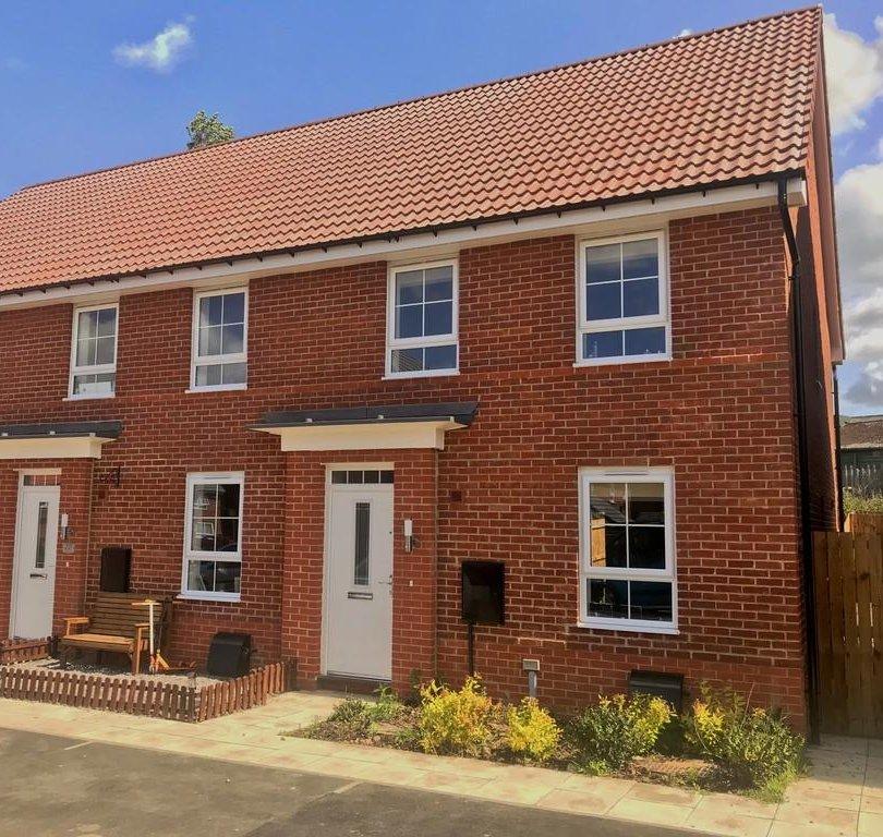 Hereford Way, Boroughbridge, YO51 3 bed end of terrace house to rent