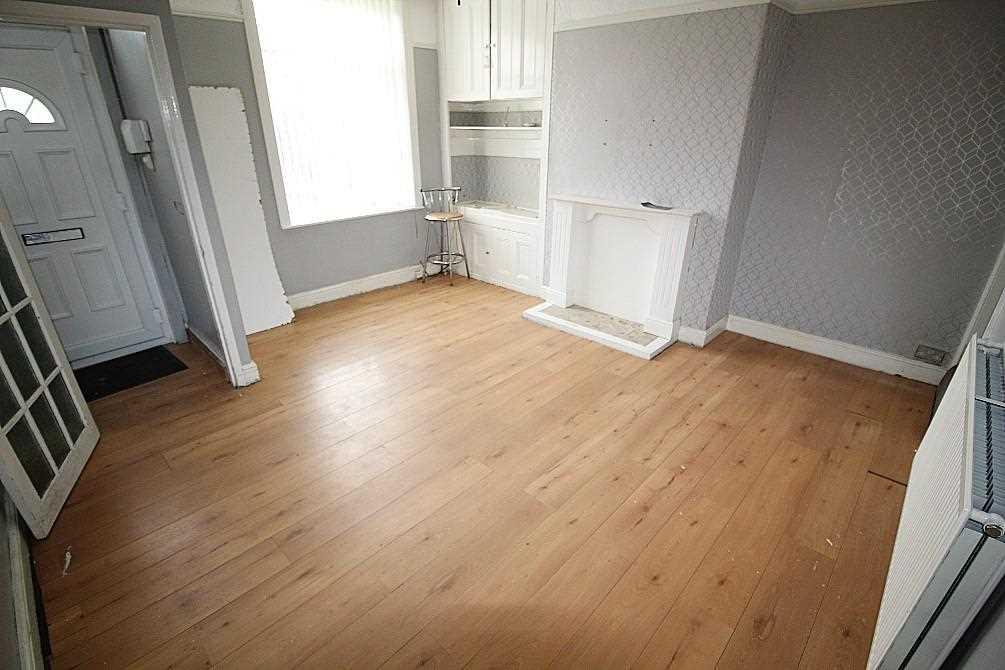 Milton Street, Sowerby Bridge 2 bed terraced house £110,000