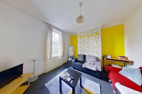 undefined, Flat 1, 7 Alpha Terrace, NG1 4EP