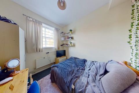undefined, Flat 1, 7 Alpha Terrace, NG1 4EP