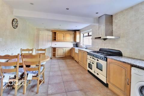 30 Fairbourne Drive, Mickleover, Derby, DE3 0SA