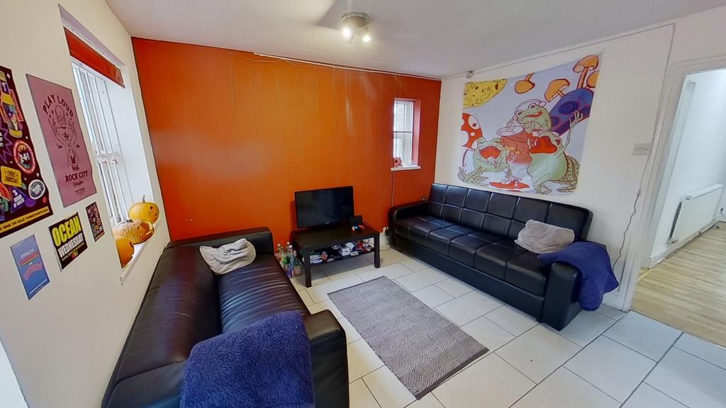 Apartment in Nottingham - View 4