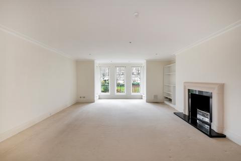35 Mountview Close, London, NW11 7HG
