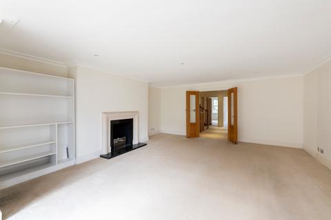 35 Mountview Close, London, NW11 7HG