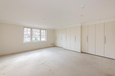 35 Mountview Close, London, NW11 7HG