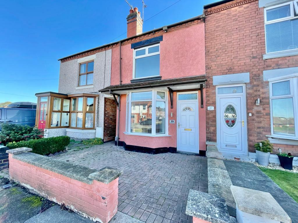 Arden Road, Bulkington, CV12 3 bed terraced house for sale £220,000