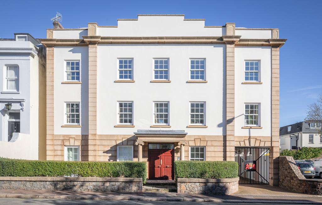 Midvale Road, St. Helier, Jersey 2 bed apartment £575,000