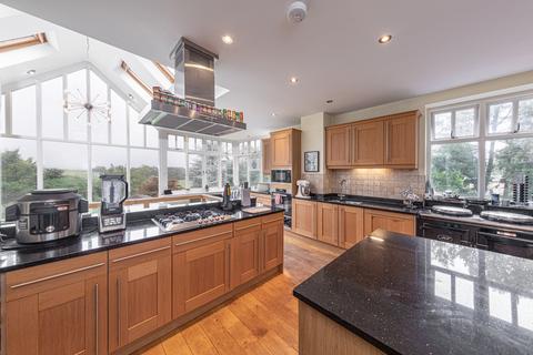 5 bedroom detached house for sale - Dalehead, 24 Cade Hill Road, Stocksfield, Northumberland NE43