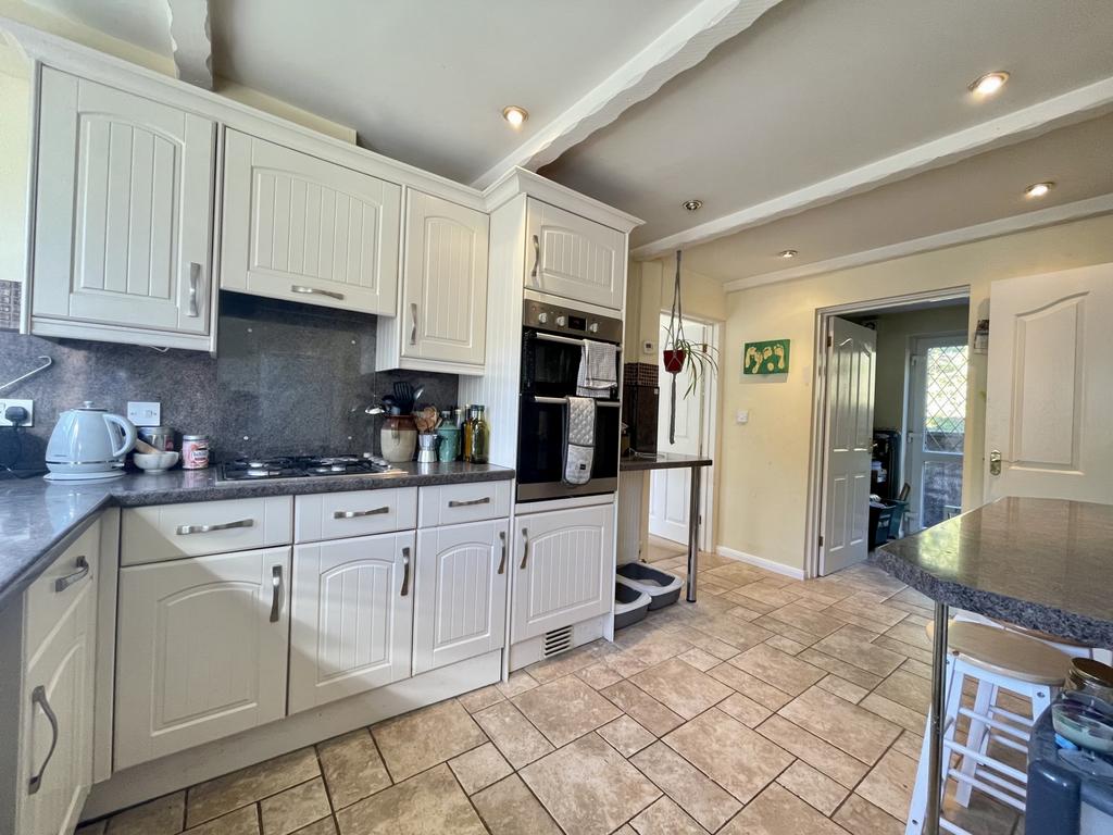 Wheatley House, Bridge, EX4 4 bed house £375,000