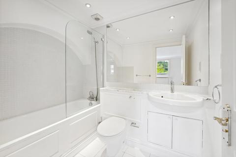 8 Hereford Square, London, SW7 4TT