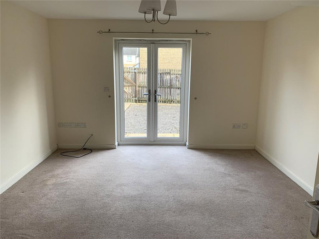 Birkby Lodge Road, Birkby, Huddersfield, HD2 2 bed terraced house to