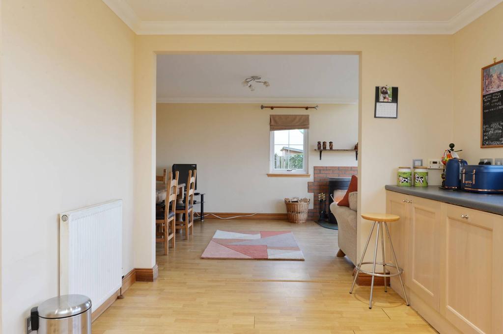 MFL8210737 697.jpg
