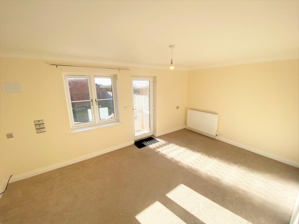 Eton Way, Boston, PE21 3 bed townhouse £975 pcm (£225 pw)