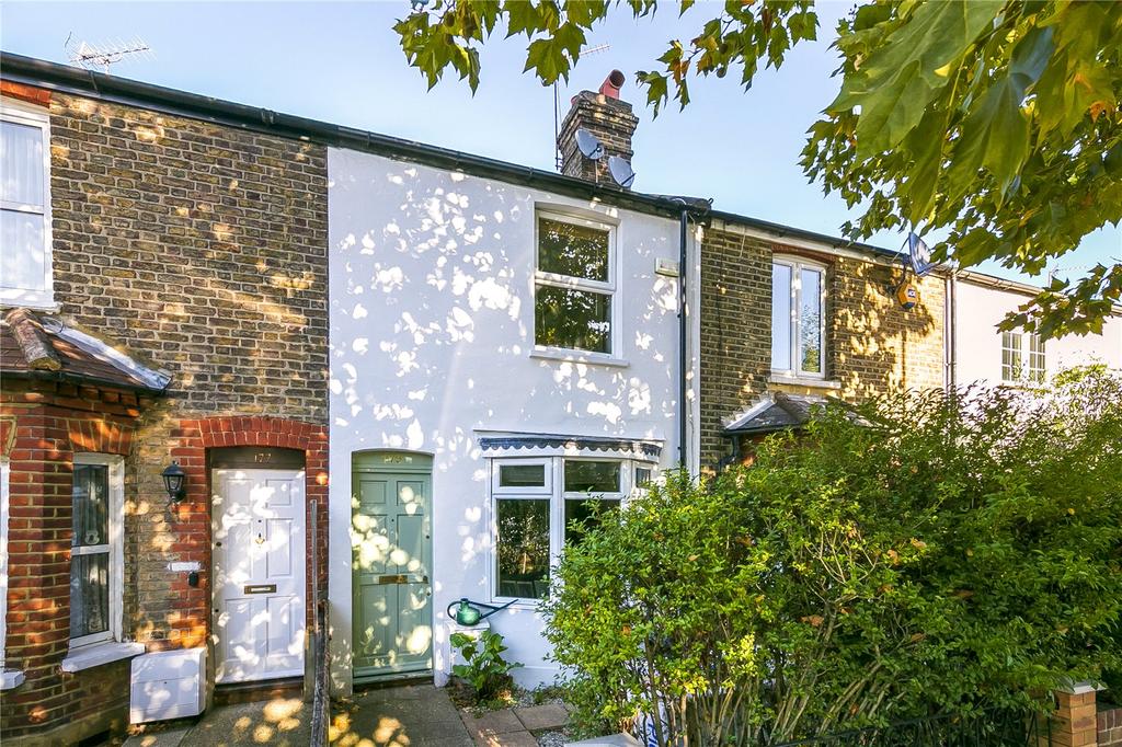 Lower Mortlake Road, Richmond, TW9 2 bed terraced house £2,250 pcm (£519 pw)