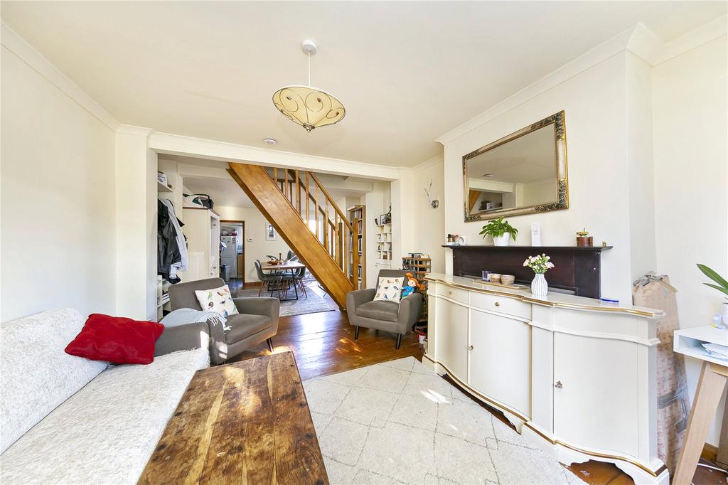 Lower Mortlake Road, Richmond, TW9 2 bed terraced house £2,250 pcm (£519 pw)