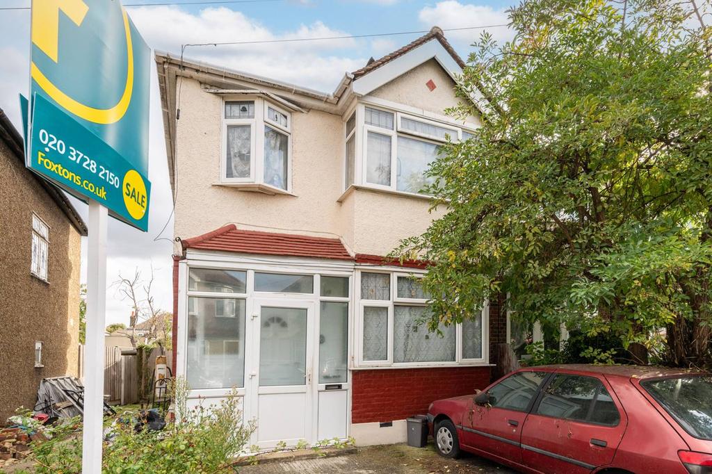 Laings Avenue, Mitcham, CR4 5 bed end of terrace house for sale £550,000