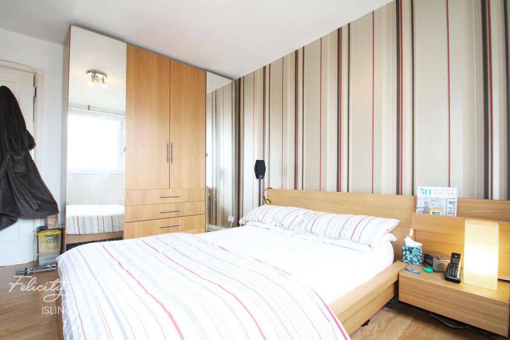 Apartment in London - View 5