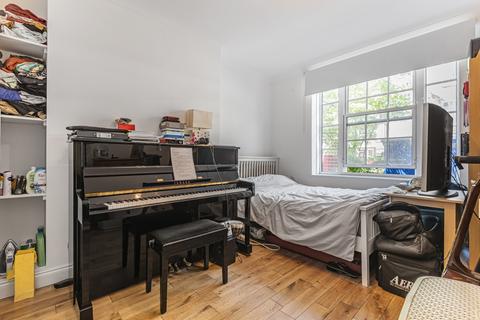 3 bedroom flat for sale - Frazier Street London SE1