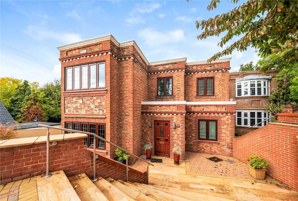 Hillbrow Road, Bromley, BR1 5 bed detached house for sale £1,250,000