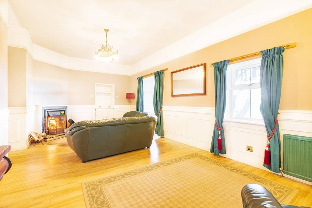 East Lodge Belhelvie Belhelvie Village, Balmedie, Aberdeen, AB23 8YU 4