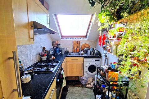 1 bedroom flat to rent, Lower Clapton Road, Hackney E5 0QA