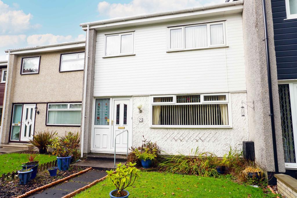 Colonsay, East Kilbride G74 3 bed terraced house for sale £120,000
