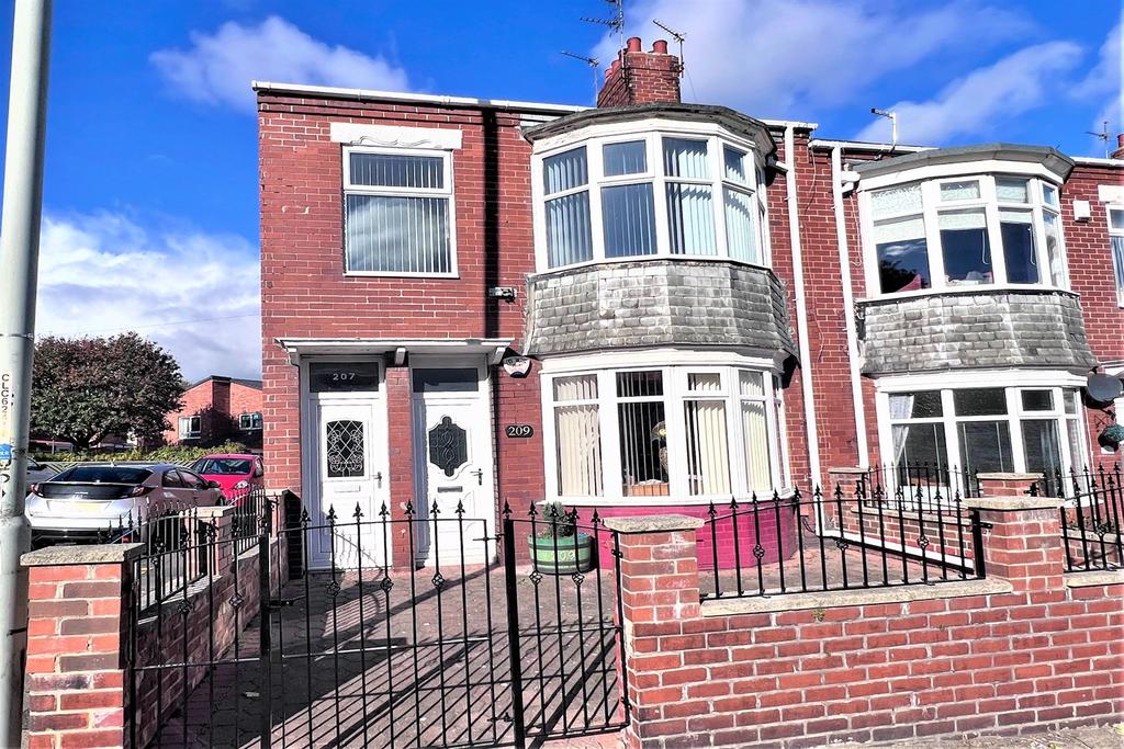 Mowbray Road, South Shields 2 bed flat £100,000