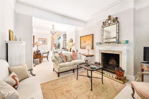 25 Rosenau Crescent, London, SW11 4RY