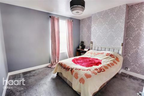 3 bedroom semi-detached house for sale - Osmaston Road, Derby