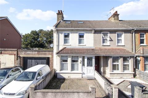 29 Russell Road, Gravesend, DA12 2RT