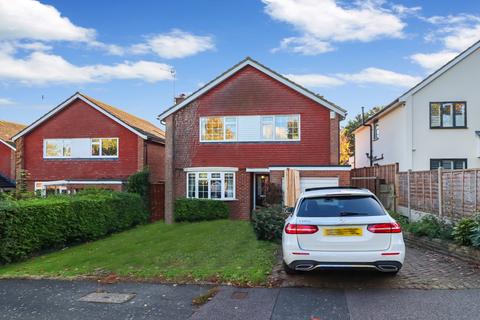 4 bedroom detached house for sale - Archer Close, Kings Langley, Herts, WD4