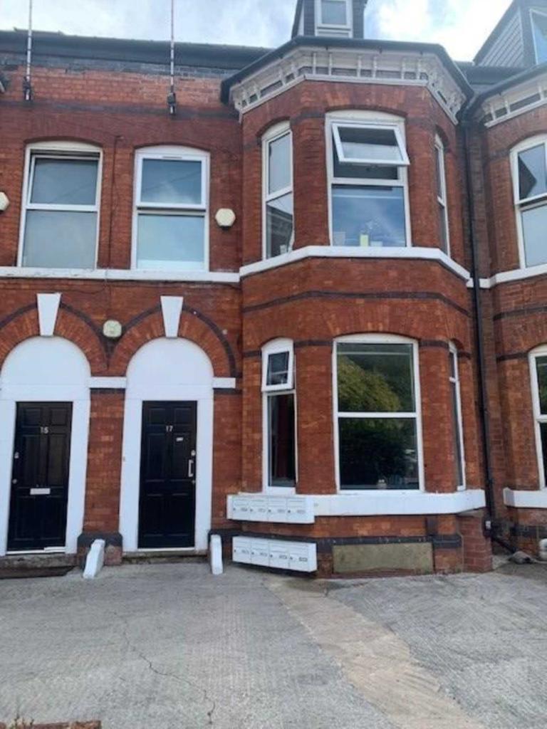 House Share, Brentwood, Salford 1 bed in a house share £595 pcm (£137 pw)