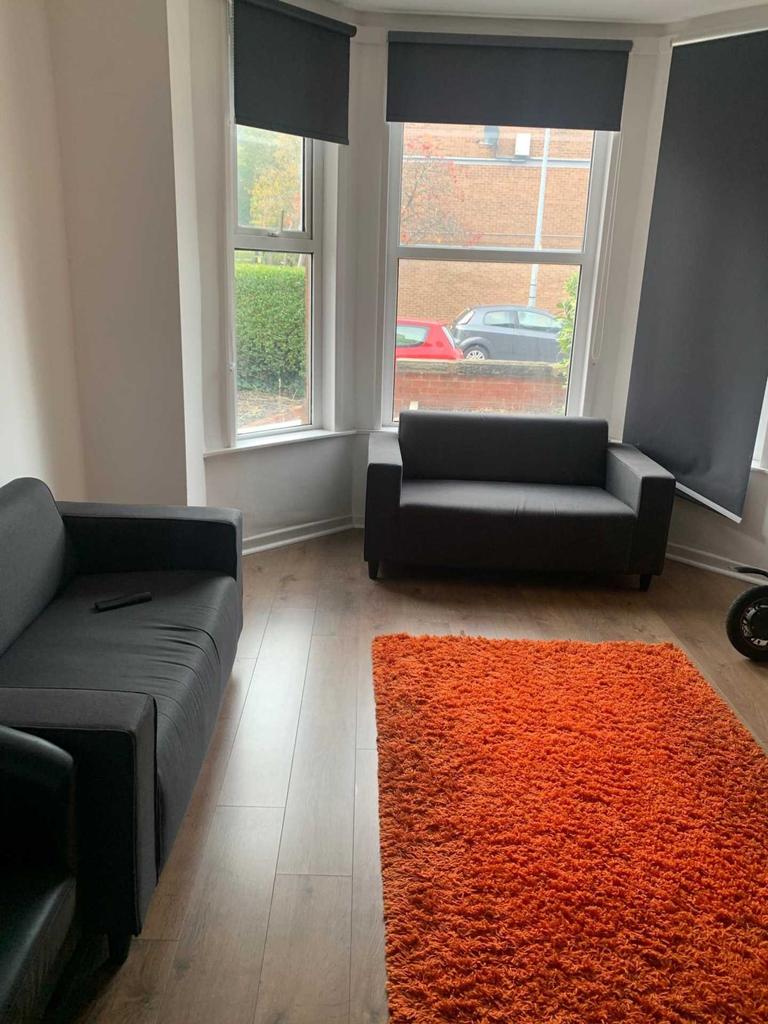 House Share, Brentwood, Salford 1 bed in a house share £595 pcm (£137 pw)