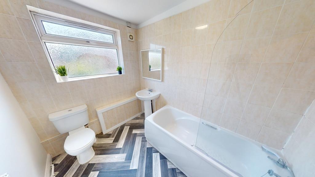38 Portland Bathroom