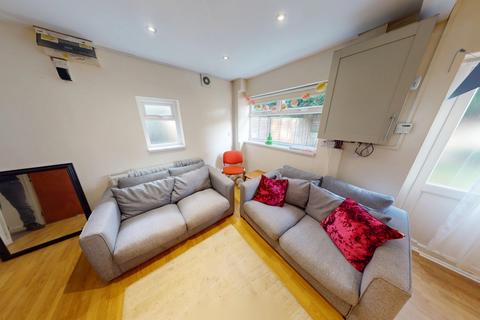 undefined, 9 Weston Avenue, Nottingham