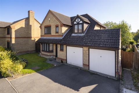 4 bedroom detached house for sale - Peverel Drive, Bearsted