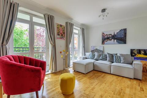 7 Lady Aylesford Avenue, Stanmore, HA7 4FG