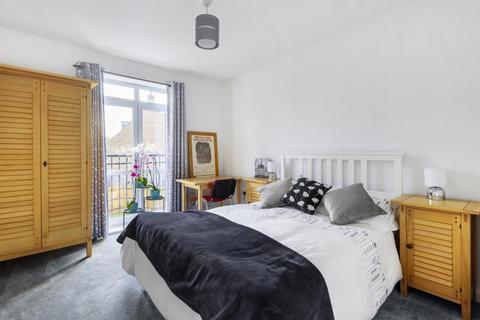 7 Lady Aylesford Avenue, Stanmore, HA7 4FG