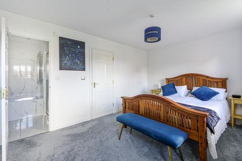 7 Lady Aylesford Avenue, Stanmore, HA7 4FG